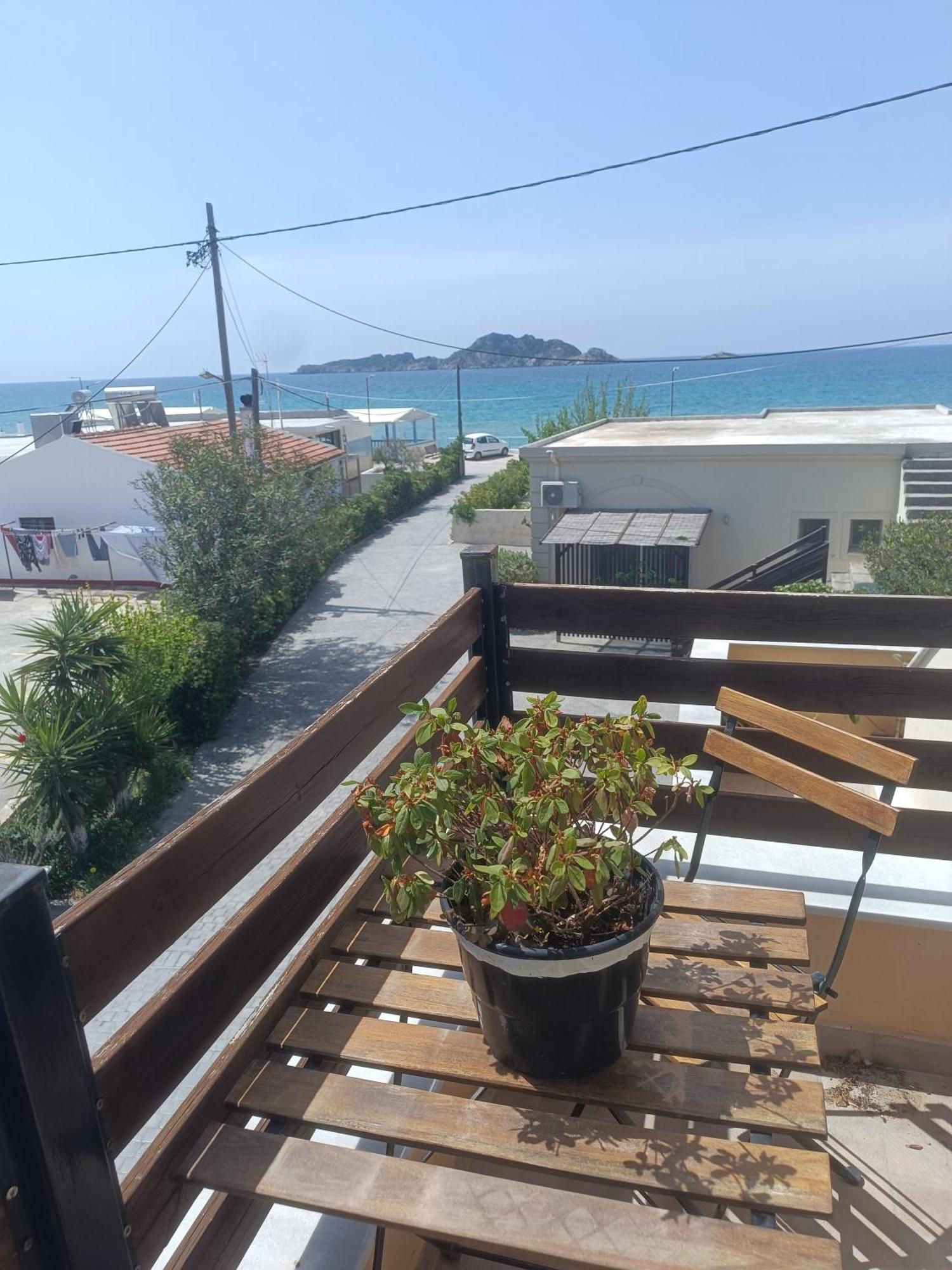 Ayerina First Floor Apartment Αρίλλας Εξωτερικό φωτογραφία